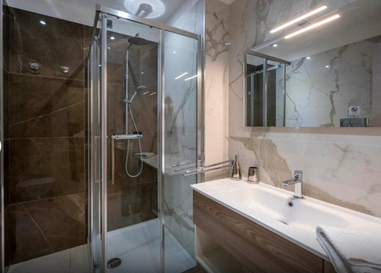 Habitación 'Nick Mason - Cuádruple Superior' con jardín compartido, Wi-Fi y aire acondicionado in Marzamemi, Pachino