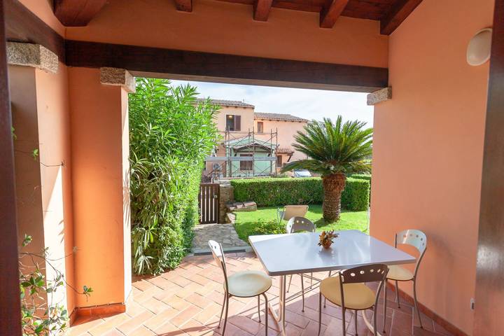 Cottage pour 2 personnes, avec jardin à Monte Petrosu
