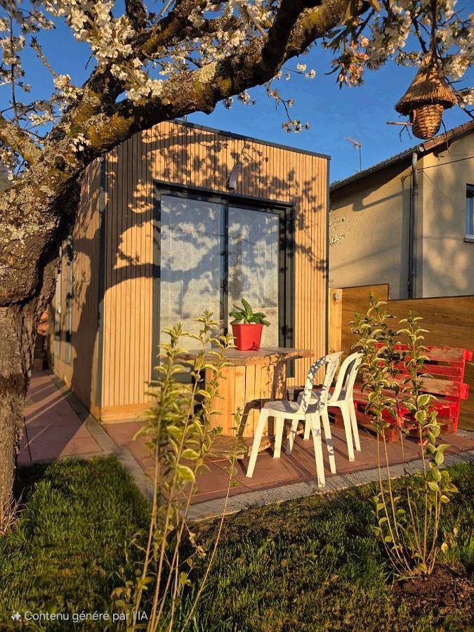 Appartement entier, La P'tite Créole in Auzon, Parc Naturel Régional Livradois-Forez