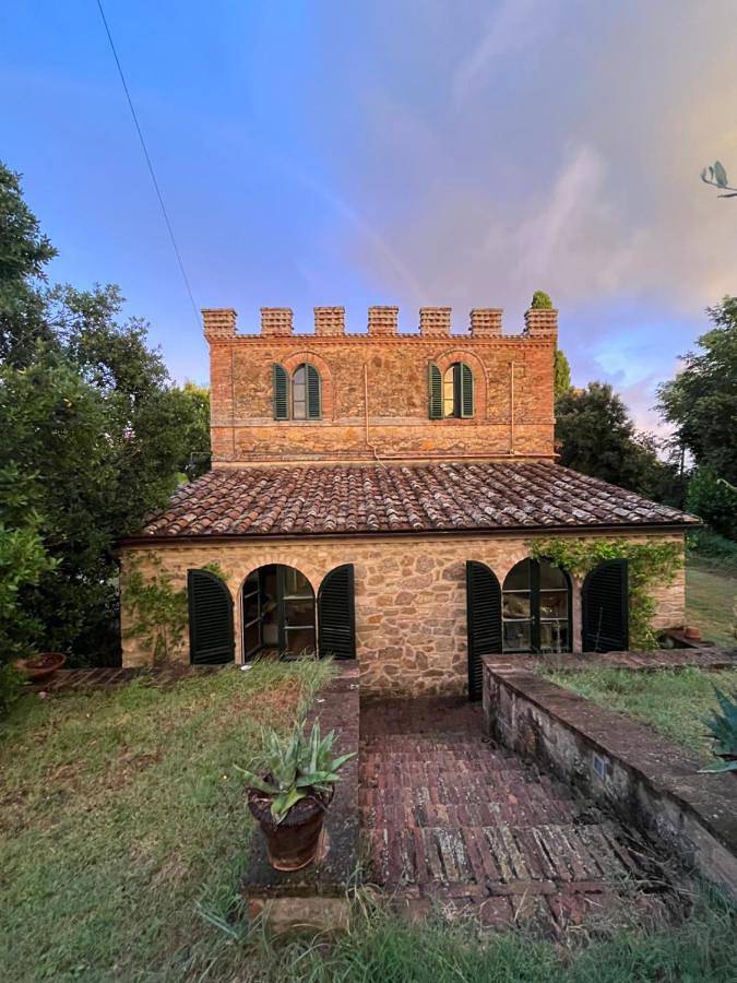 Villa in San Giovanni d'Asso, Montalcino