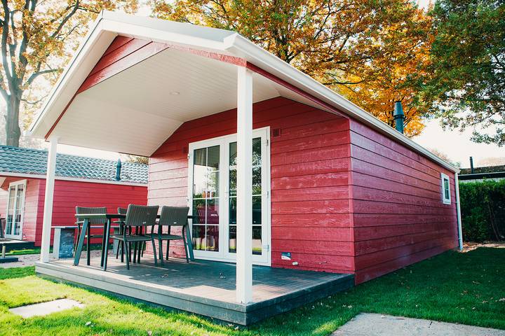 Bungalow voor 4 personen, with tuin and kinderzwembad as well as zwembad, met huisdier in Voorthuizen