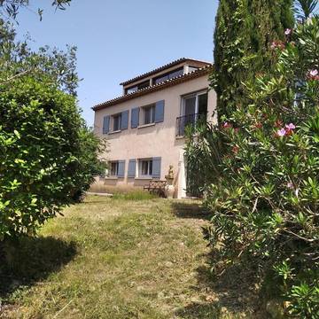 Gîte pour 4 personnes, avec vue et jardin, animaux acceptés à Balaruc-le-Vieux