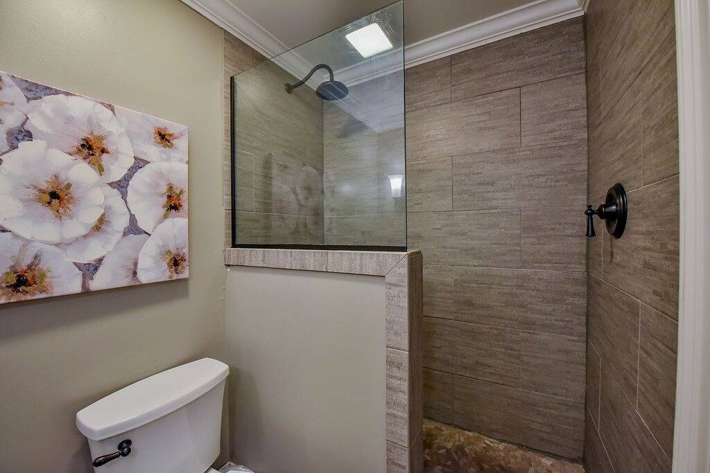 Ganze Wohnung, Big Al's Den -Walk to stadium, the strip, and Downtown Tuscaloosa! in Tuscaloosa, Tuscaloosa County