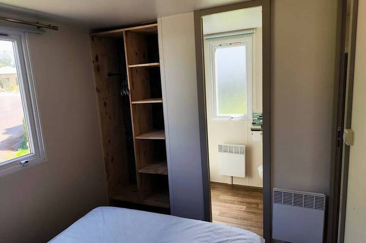 Location de vacances pour 8 personnes, avec piscine et jardin à Saint-Symphorien-le-Valois - 4
