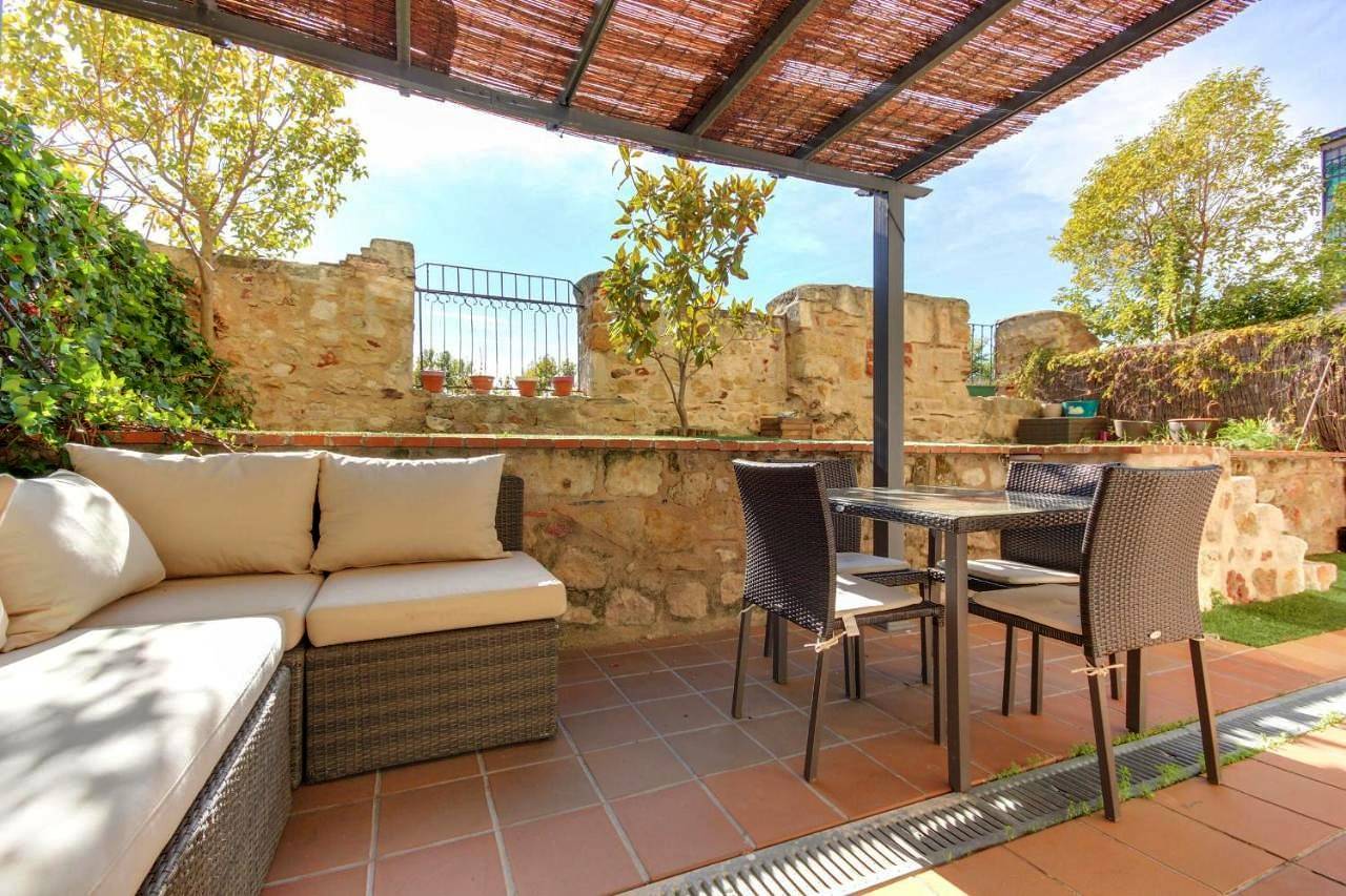 Entire apartment, Two-Bedroom Apartment with Terrace and Indoor pool- Calle Gibraltar 18 in Centro (Salamanca), Salamanca