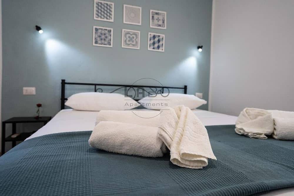 Entire apartment, Kaire studio, romantic and central in Tropea, Vibo Valentia Province