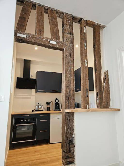 Appartement entier, One-Bedroom Apartment in Compiègne, Oise