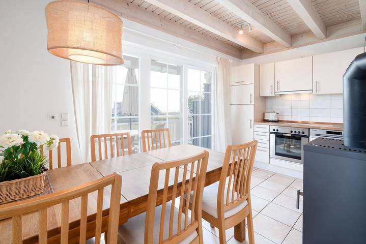 Ferienhaus für 6 Personen, mit Garten und Sauna sowie Whirlpool in Sierksdorf - 4