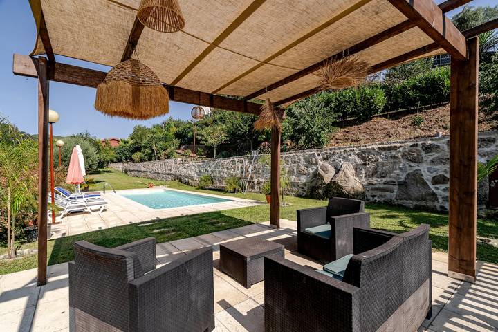 Maison de campagne pour 4 personnes, avec jardin dans Amares