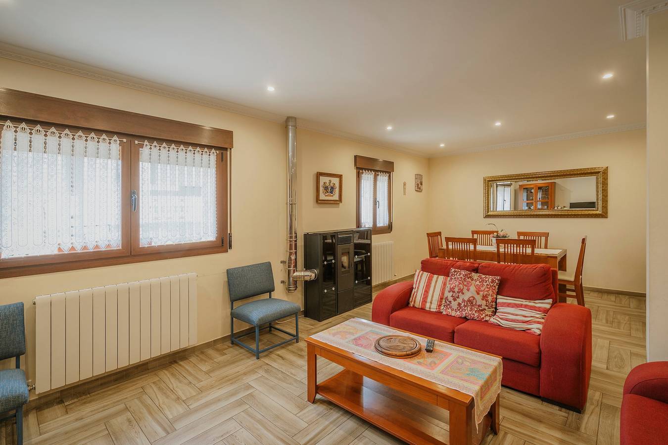 Maison de campagne "Torres 1" avec vue sur la montagne, jardin privé et Wi-Fi in Merindad de Valdivielso, Chaîne Cantabrique