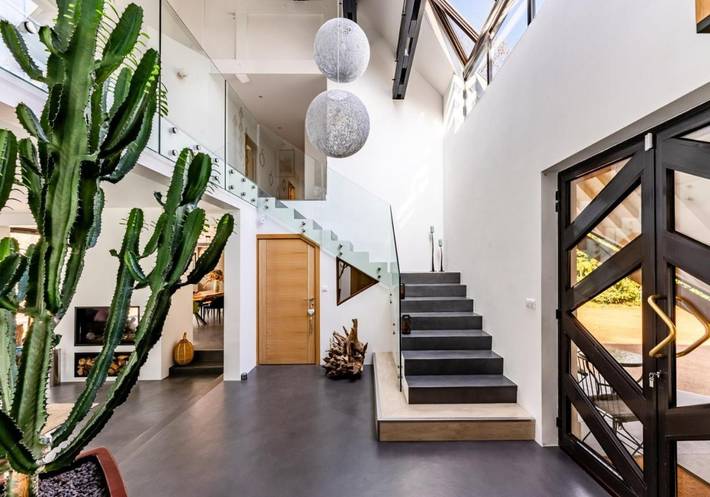 Villa pour 12 personnes, avec sauna et vue ainsi que jardin et piscine, animaux acceptés dans Yvelines - 3