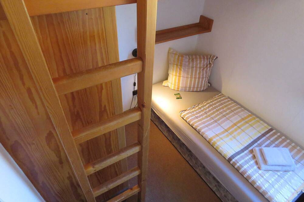 Ferienhaus 28 Scout 48qm für max. 6 Personen ohne Haustier - Ferienhaus Scout 48 in Hollern-Twielenfleth, Altes Land Stade