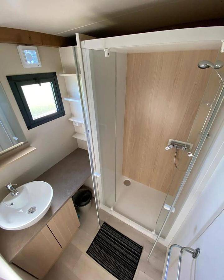 Bungalow 4 personas - Camping Playa de Tapia in Playa De Los Campos (Tapia de Casariego), Tapia de Casariego