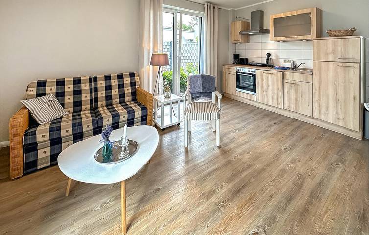 Appartement de vacances entier, Appartement confortable au bord de la mer avec terrasse et parking in Lubmin, Vorpommern Greifswald