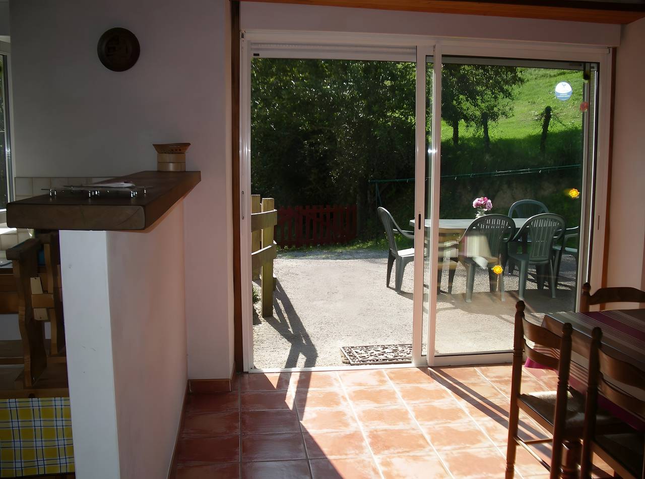 Appartamento intero, Appartamento di 150 m² su un unico livello con vista montagna, terrazza privata e Wi-Fi in Estérençuby, Bayonne e dintorni