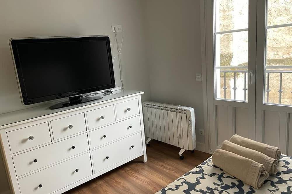 Entire apartment, The Cathedral'S Farolillo vut09/251 in Burgos, Burgos Province