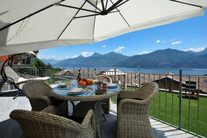 Location de vacances pour 9 personnes, avec piscine ainsi que terrasse et vue sur le lac, adapté aux familles dans Menaggio - 4