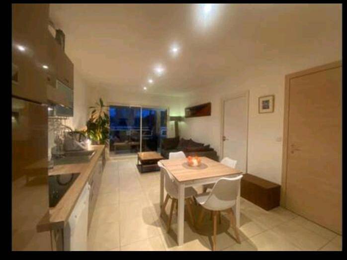 Gîte pour 2 personnes, avec vue et terrasse dans Plage de la Marana - 4