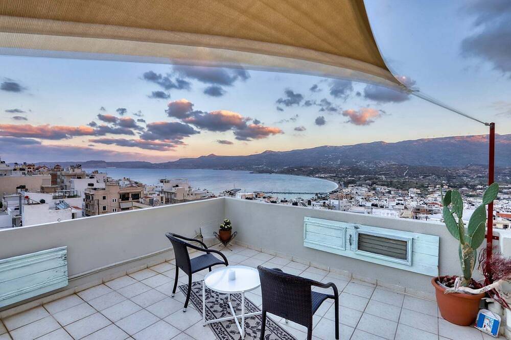 Breathtaking view. in Sitia, Lasithi