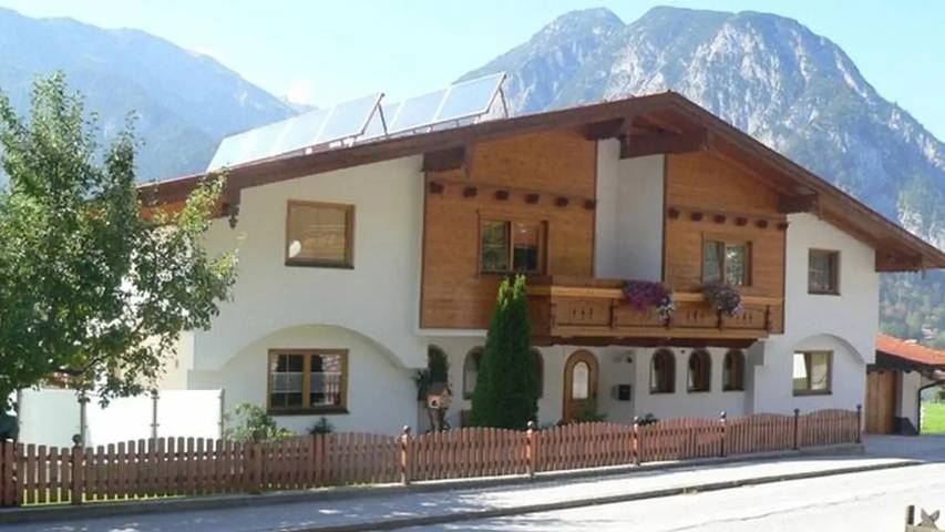 Ferienwohnung für 6 Personen in Eben am Achensee
