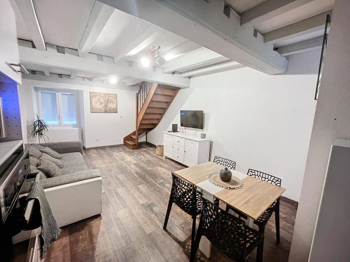 Appartement entier, Two-Bedroom Apartment in Chaumont, Haute-Marne