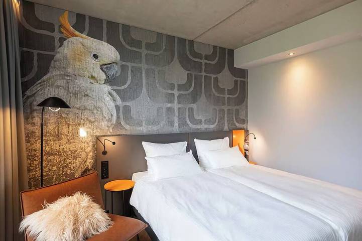 Comfortable Superior Double Stay with Workspace | Pets are Allowed in Waiblingen, Rems-Murr-Kreis
