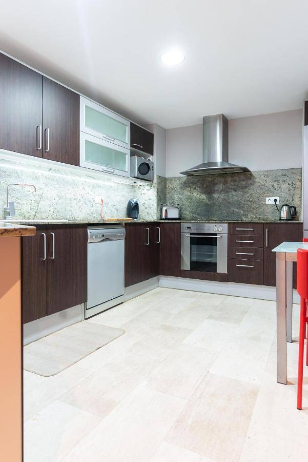 Gîte pour 8 personnes, avec Terrasse à Granollers