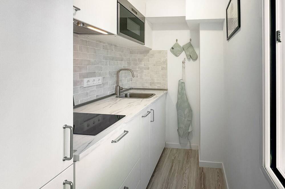Bogota: perfect room to live and share in Madrid in Madrid, Madrid Province