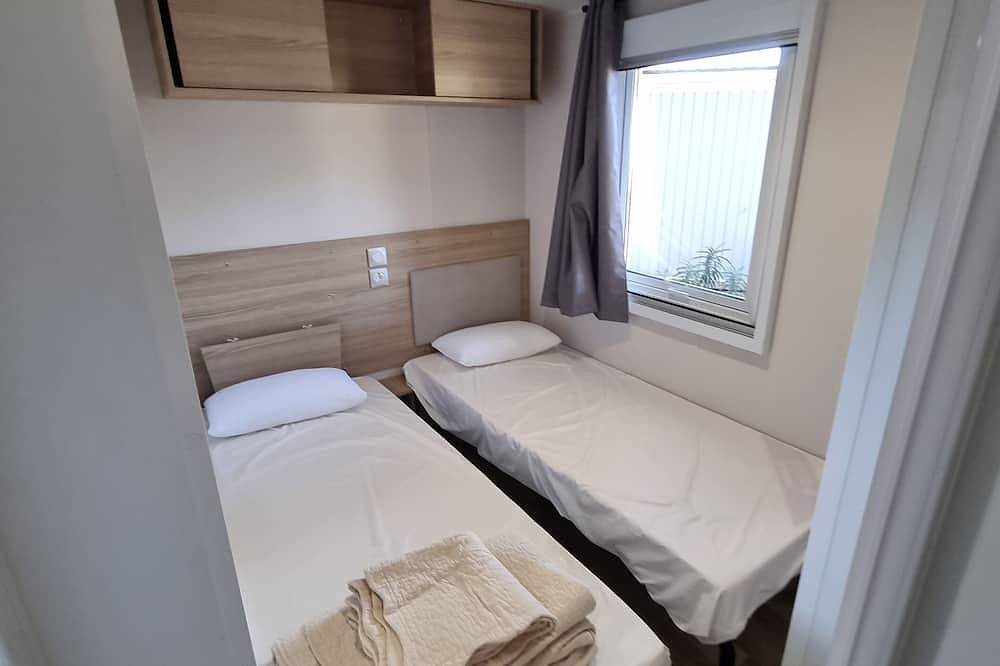 New mobile home (6/8 pers.), All options, Camping Marestang 4 * Location 23 in Canet-en-Roussillon, Côte d'Améthyste