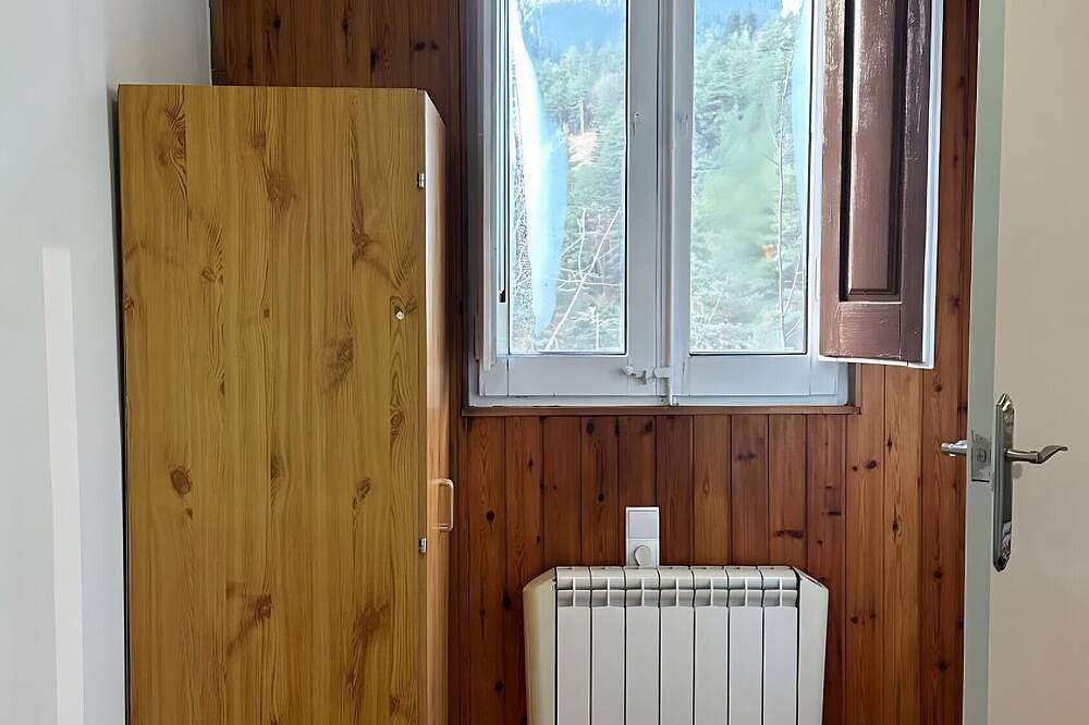 Entire apartment, Apartment 'Sol I Vent La Molina' with Mountain View and Wi-Fi in La Molina, Alp