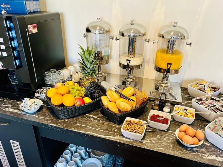 Hotel für 3 Personen, mit Ausblick in Westend Berlin - 4