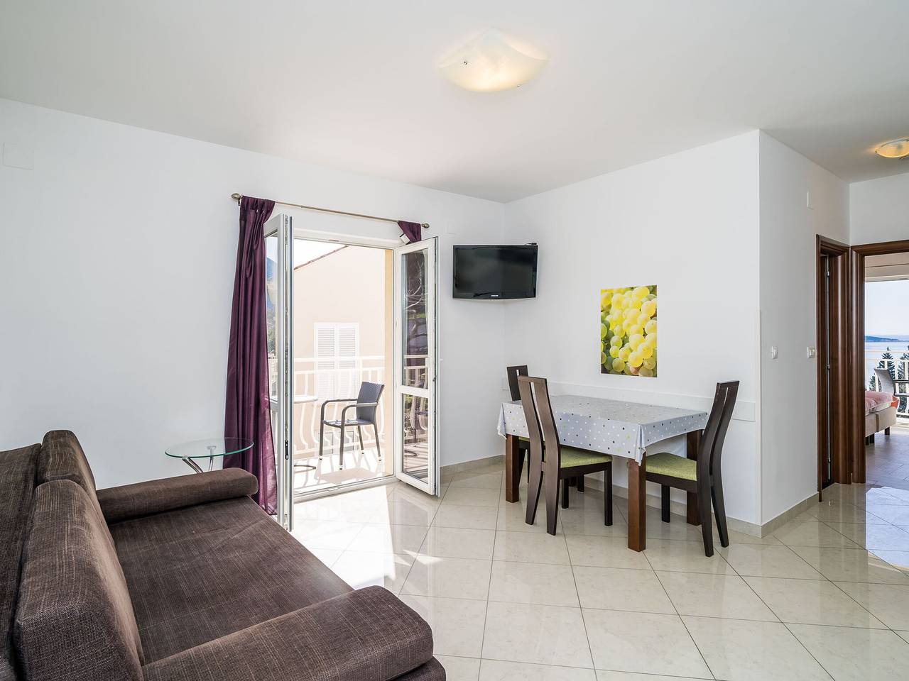 Ganze Wohnung, Villa Samba- Premium One-Bedroom Apartment with Balcony and Sea View in Plat, Dubrovnik-Neretva