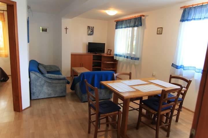 Ferienwohnung für 2 Personen, mit Terrasse, mit Haustier in Njivice