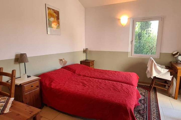 Location de vacances pour 12 personnes, animaux acceptés à La Bastide-des-Jourdans - 2