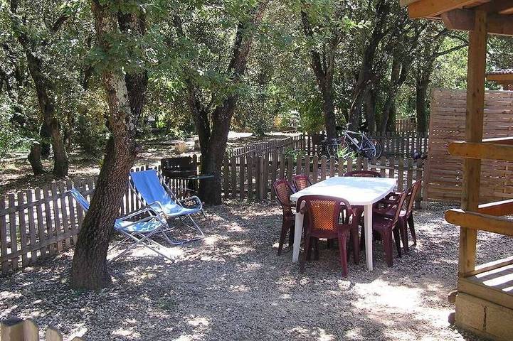 Location de vacances pour 7 personnes, avec jardin et piscine à Vers-Pont-du-Gard - 4
