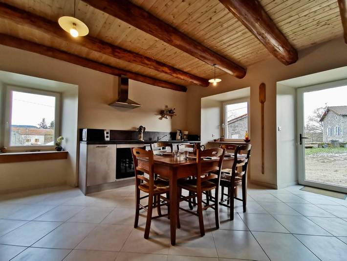 Gîte pour 6 personnes, avec jardin à Arlempdes - 2