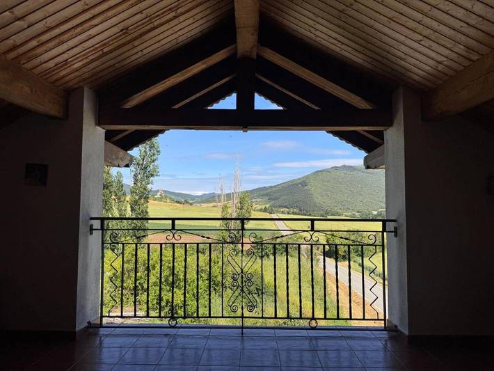 Casa rural para 9 personas, con jardín y vistas en Cuenca de Pamplona - 3
