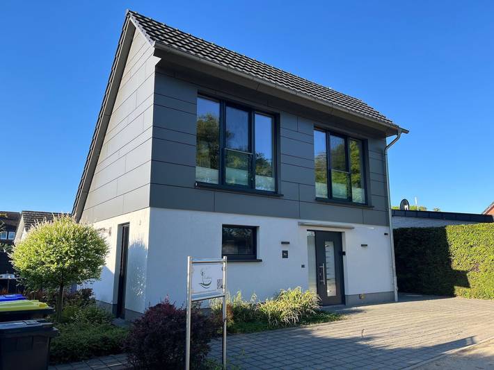 Ferienhaus für 4 Personen, mit Terrasse und Garten sowie Seeblick in Göhren-Lebbin