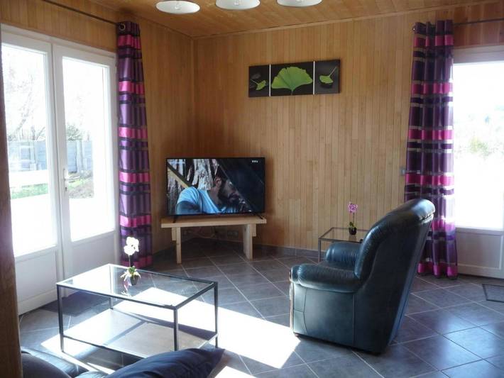 Location de vacances pour 6 personnes, avec terrasse à Espinasse - 4