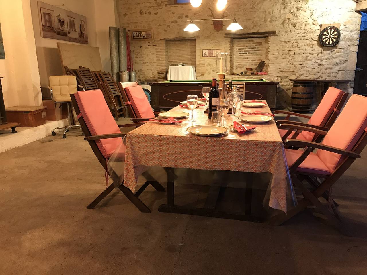 Tipi voor 5 personen met balkon in Le Vieux-Cérier, Charente