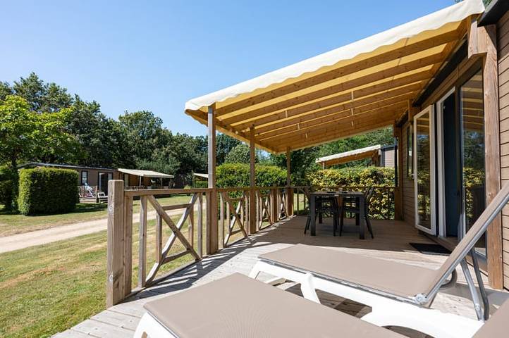 Caravane pour 4 personnes, avec terrasse et balcon/terrasse à Coëx - 2
