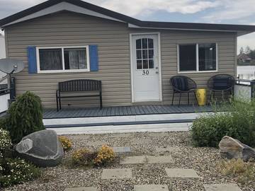 Cottage for 4 Guests in Canadian Rocky Mountains, Alberta, Picture 4