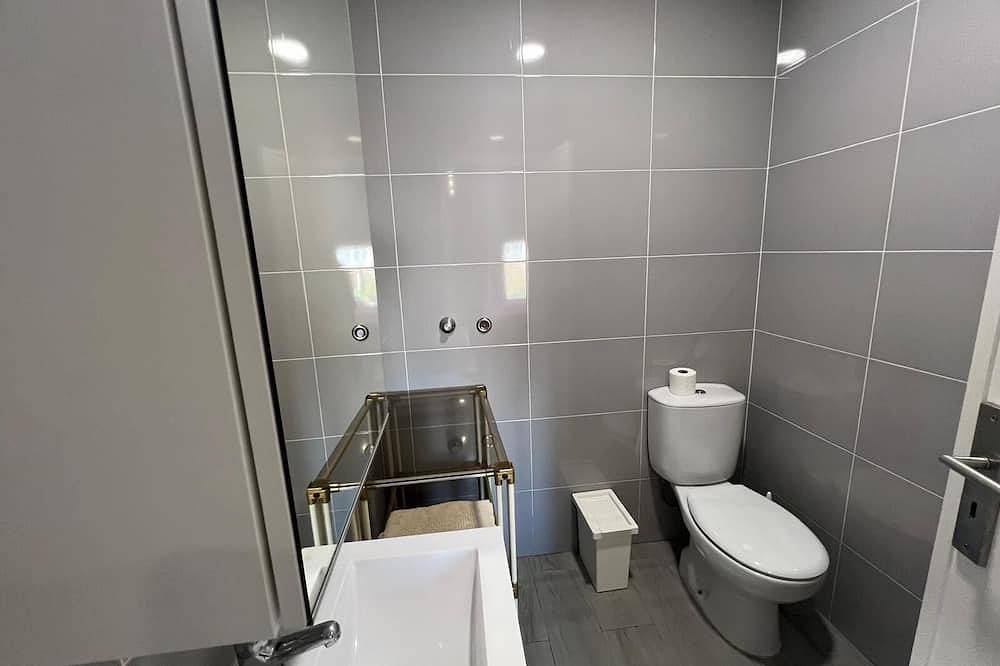 Moderna casa amueblada de 2 dormitorios, terraza de 40 m 25 km Oporto in Santa Maria da Feira, Distrito de Aveiro