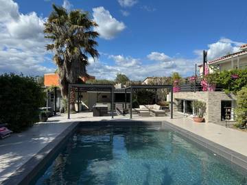Gîte pour 6 personnes, avec jardin ainsi que piscine et jacuzzi à Gigean