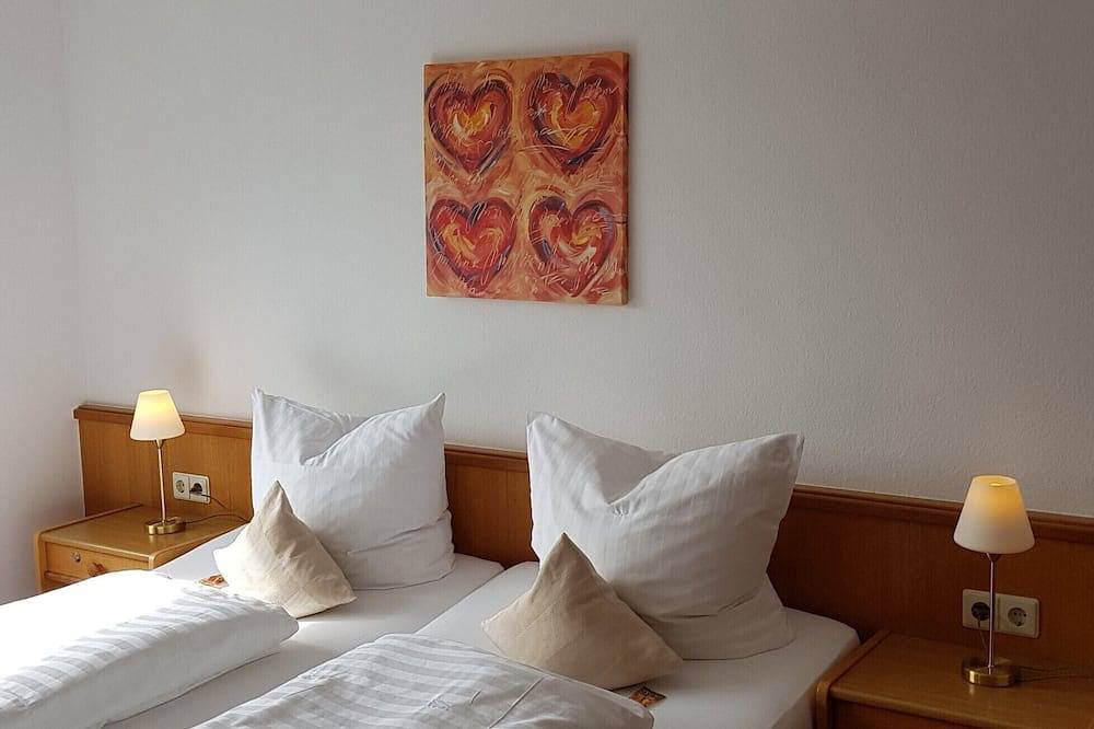 Geheel appartement, Modern appartement van 60 m² met balkon op het zuiden, gratis Wifi in Altastenberg, Hochsauerlandkreis