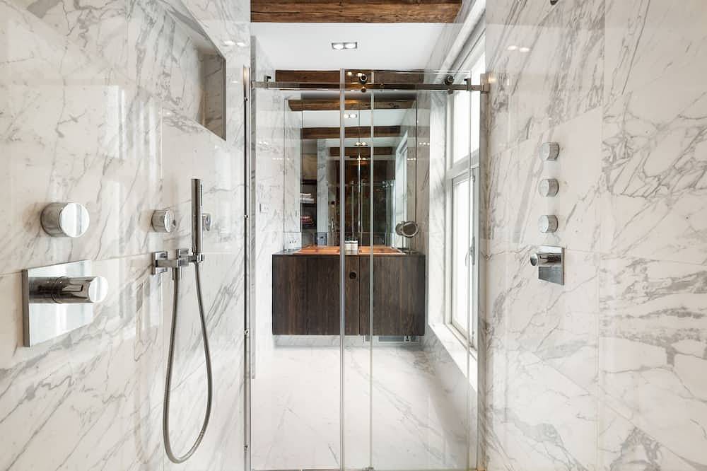 Ganze Wohnung, Highly Luxurious & Fancy 7-star Apartment in the City in Holländische Küste