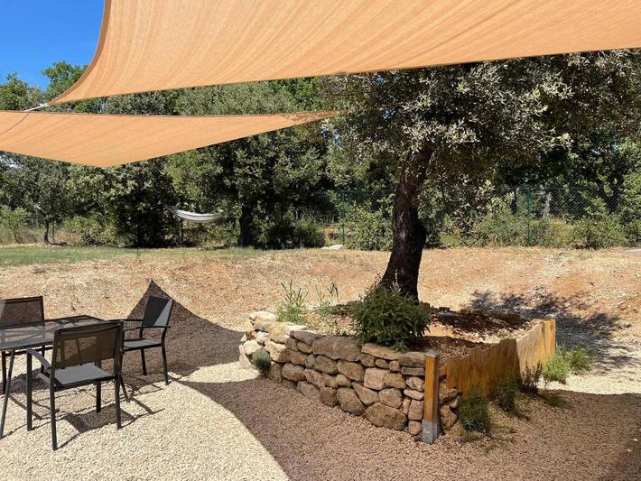 Gîte pour 2 personnes, avec jardin ainsi que piscine et vue à Lourmarin - 4