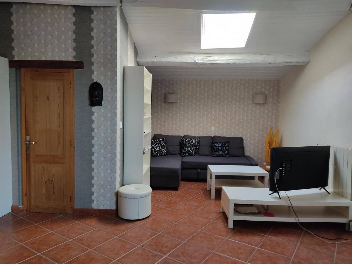 Two-Bedroom House in Listrac-Médoc, Parc naturel régional du Médoc