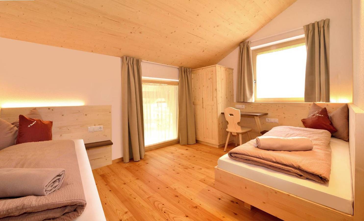 Ganze Wohnung, Apartment 'Rumlhof Plose Superior' mit Bergblick, Gemeinschaftspool und Wlan in Sarns, Brixen