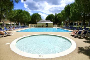 Gîte pour 5 personnes, avec piscine et terrasse dans Grotte de Lascaux